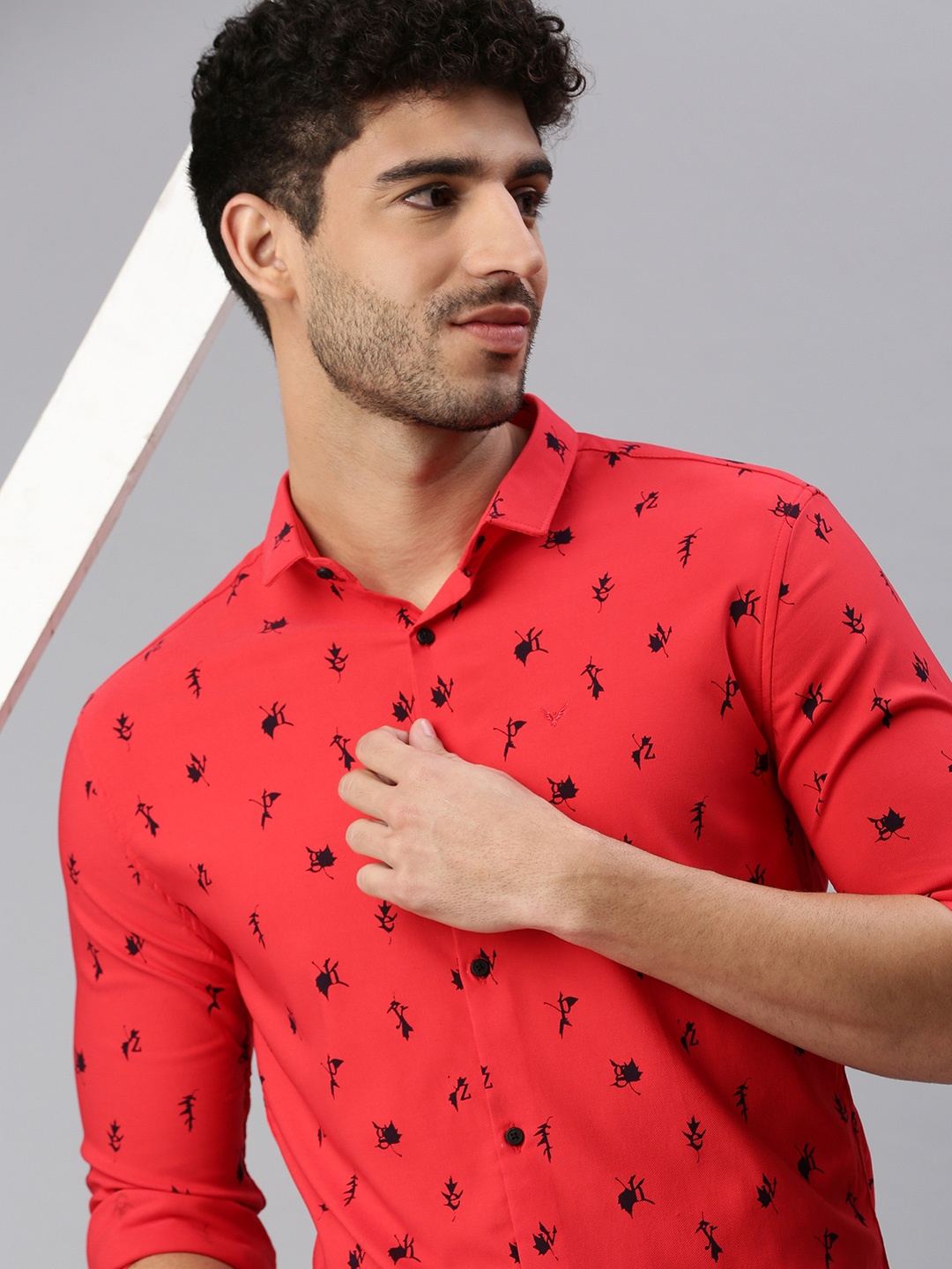 

SHOWOFF Men Comfort Printed Casual Shirt, Red