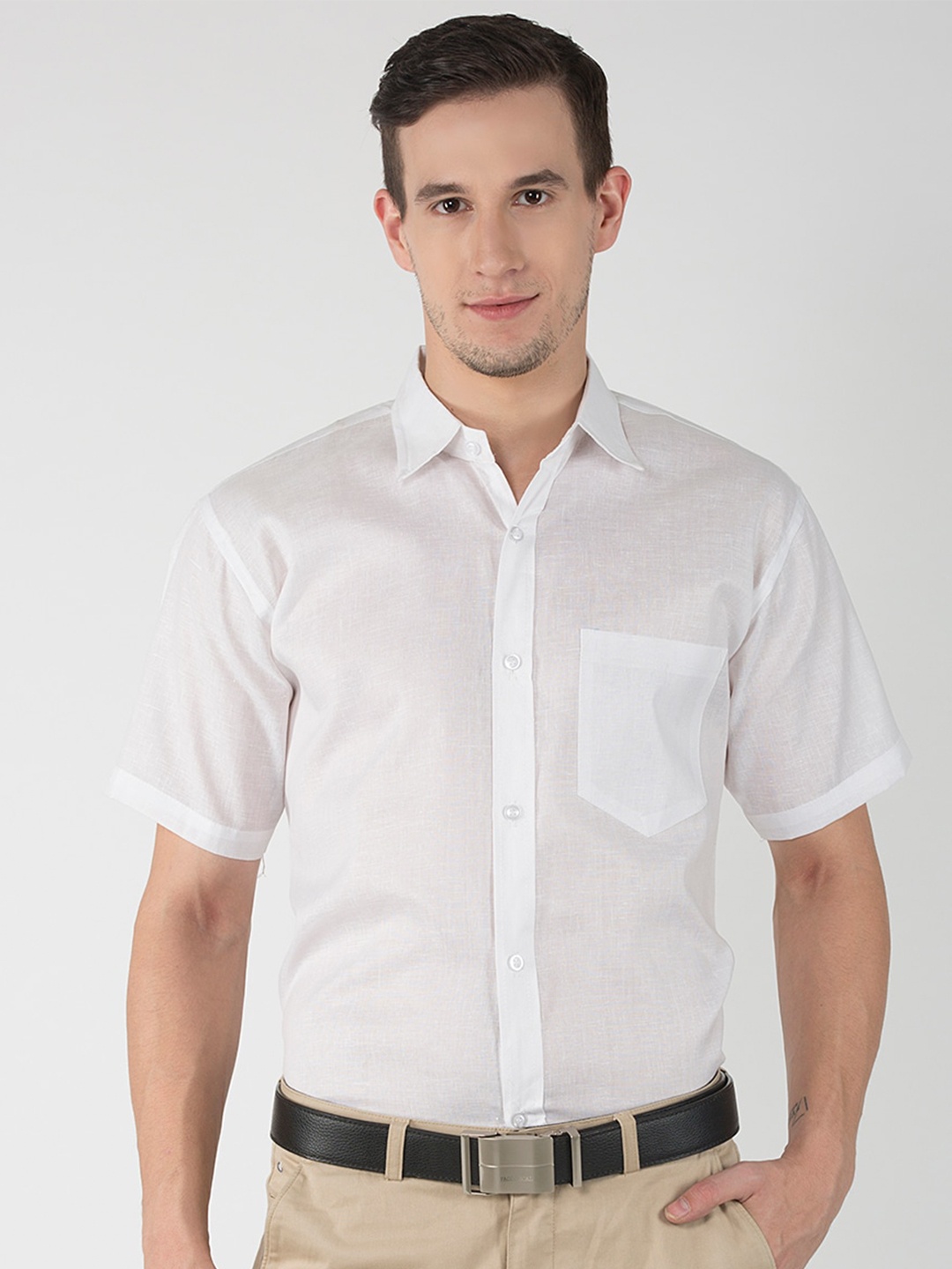 

RIAG Men White Half Sleeves Regular-Fit Formal Shirt