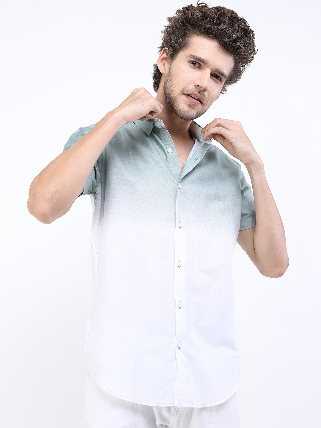 

HIGHLANDER Men Green Slim Fit Ombre Printed Casual Shirt