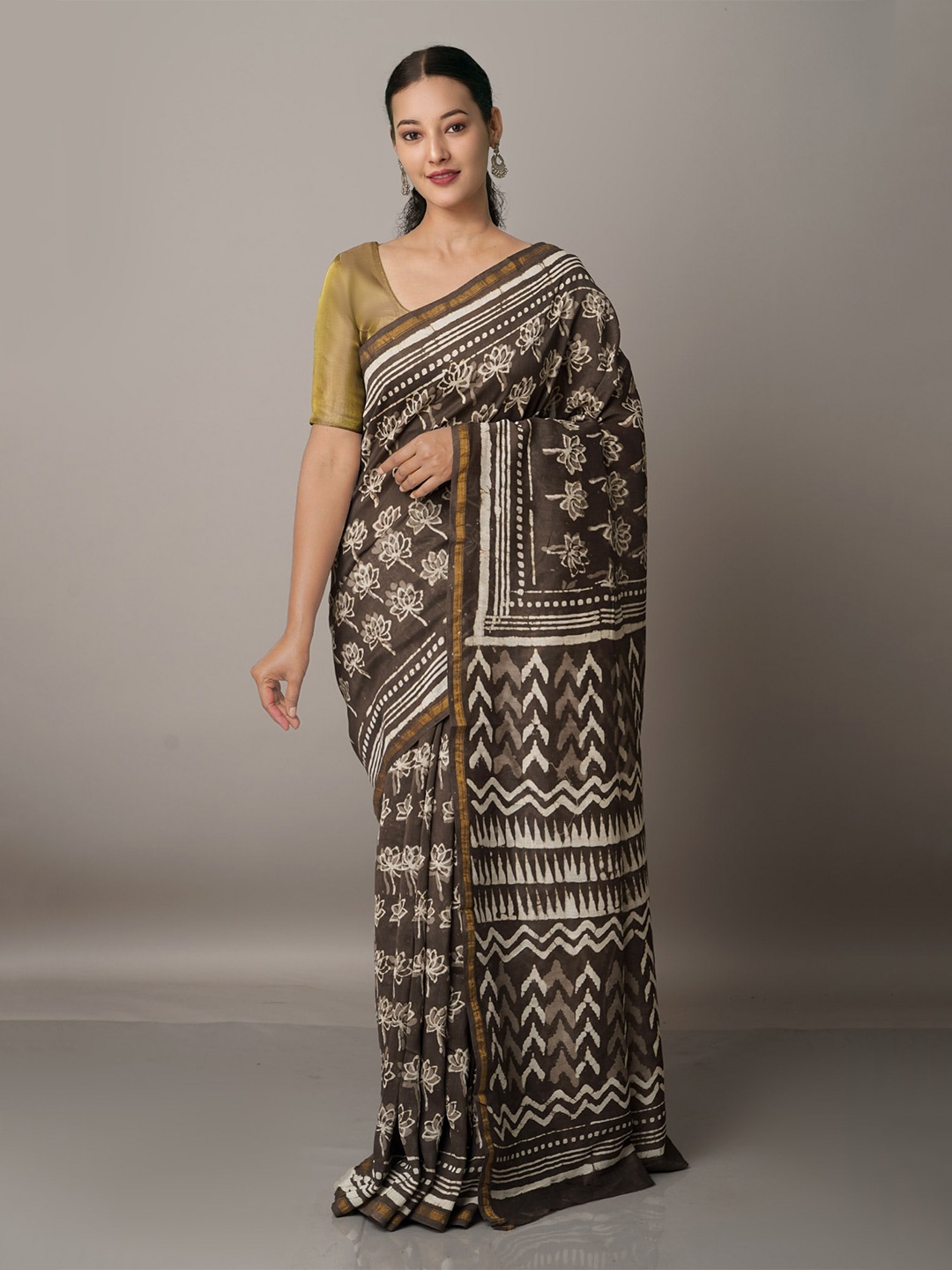 

Unnati Silks Grey Pure Preet Bagru Chanderi Sico Saree