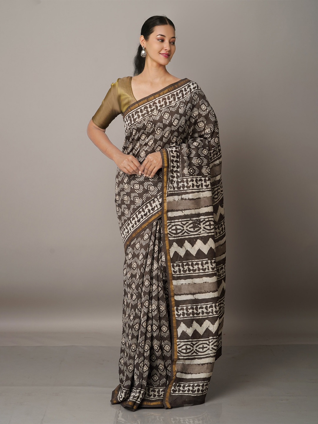 

Unnati Silks Grey Pure Preet Dabu Chanderi Sico Saree
