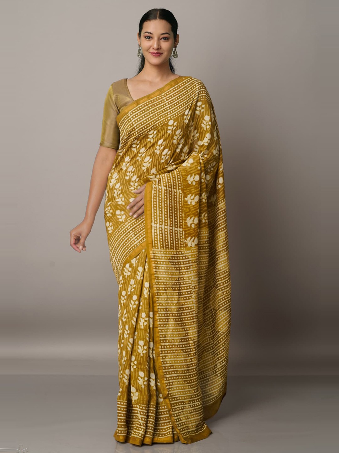 

Unnati Silks Mustard & White Dabu Zari Silk Cotton Chanderi Saree