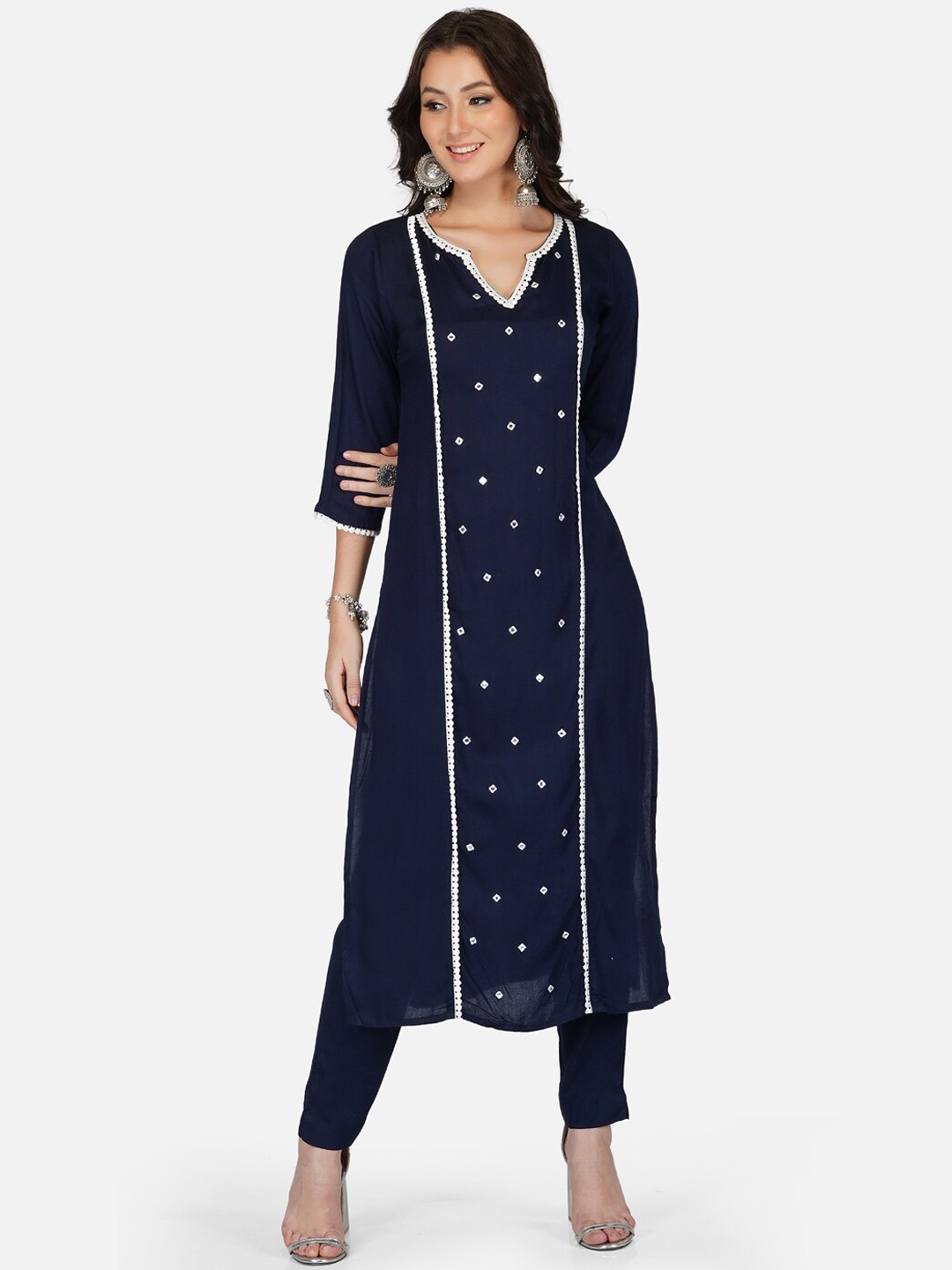 

METRO-FASHION Women Blue Embroidered Panelled Thread Work Pure Cotton Kurta with Trousers
