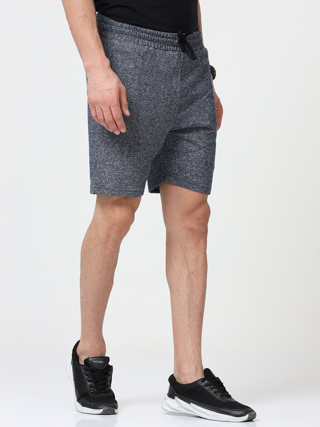 

Masculino Latino Men Self Design Shorts, Blue