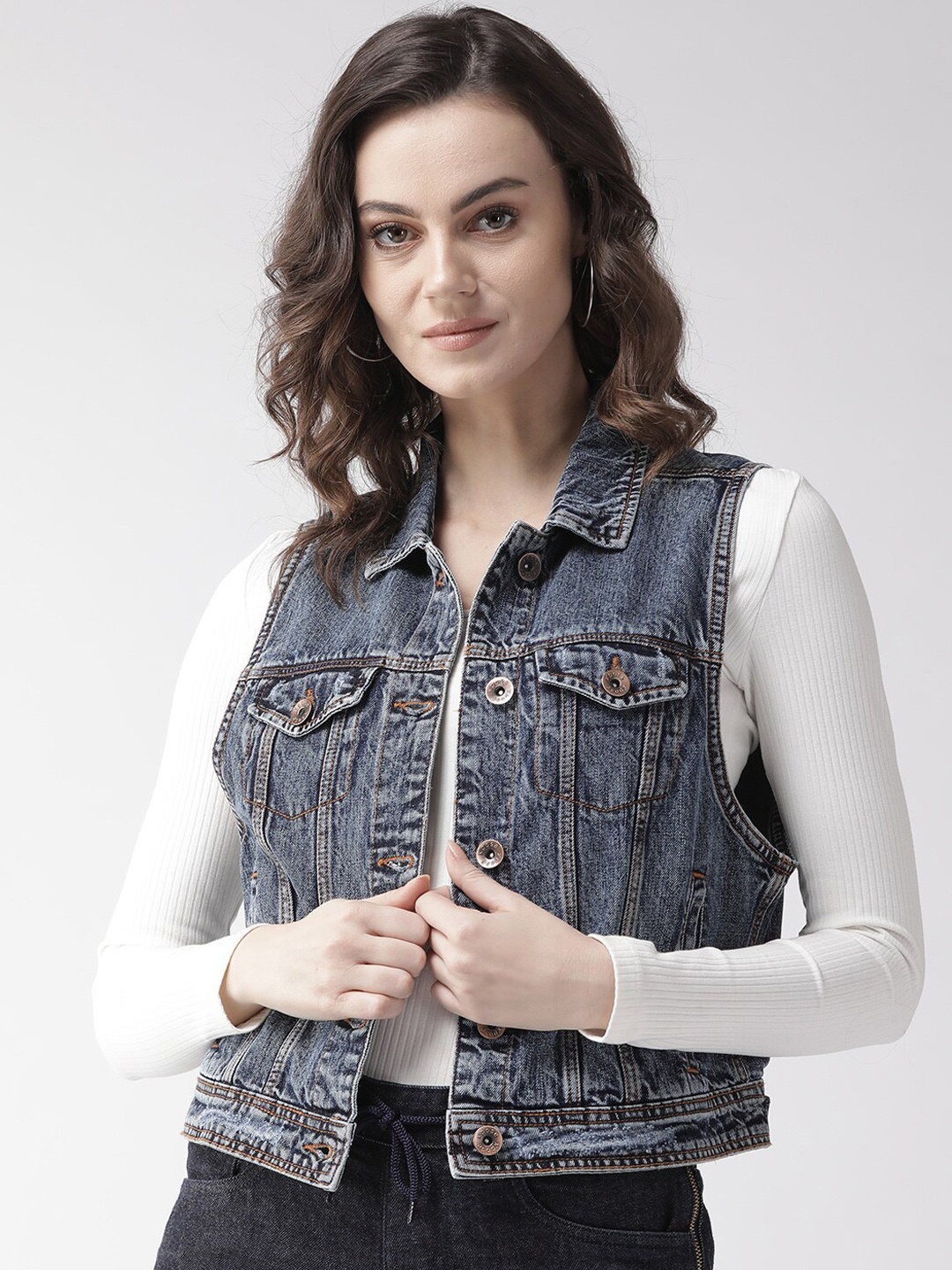 

Xpose Women Grey Washed Crop Denim Jacket