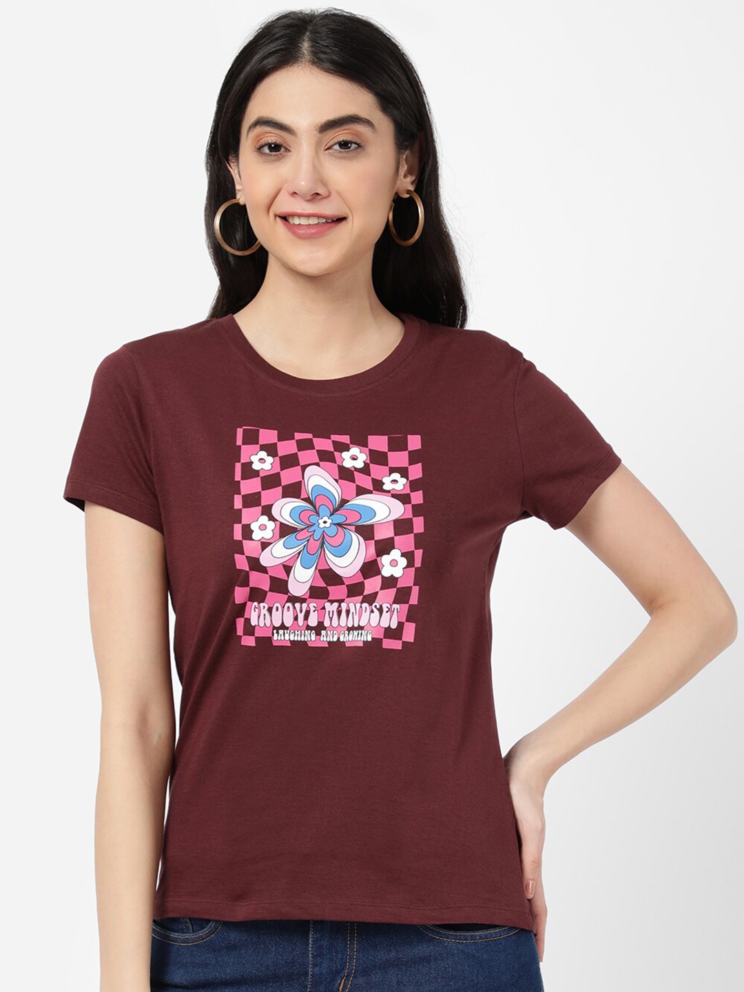 

R&B Women Red Printed Applique T-shirt