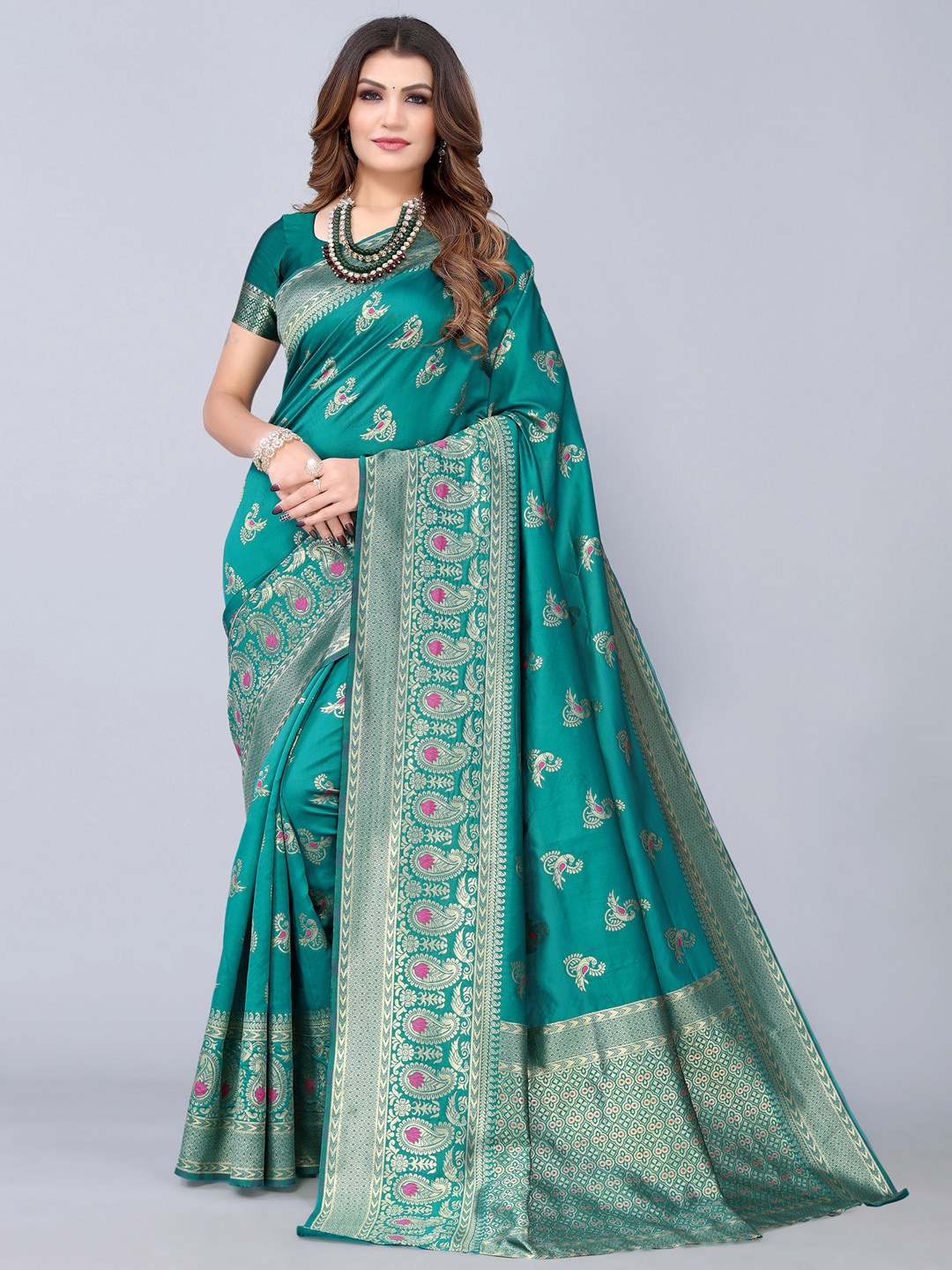 

Mitera Green & Silver-Toned Woven Design Zari Banarasi Saree