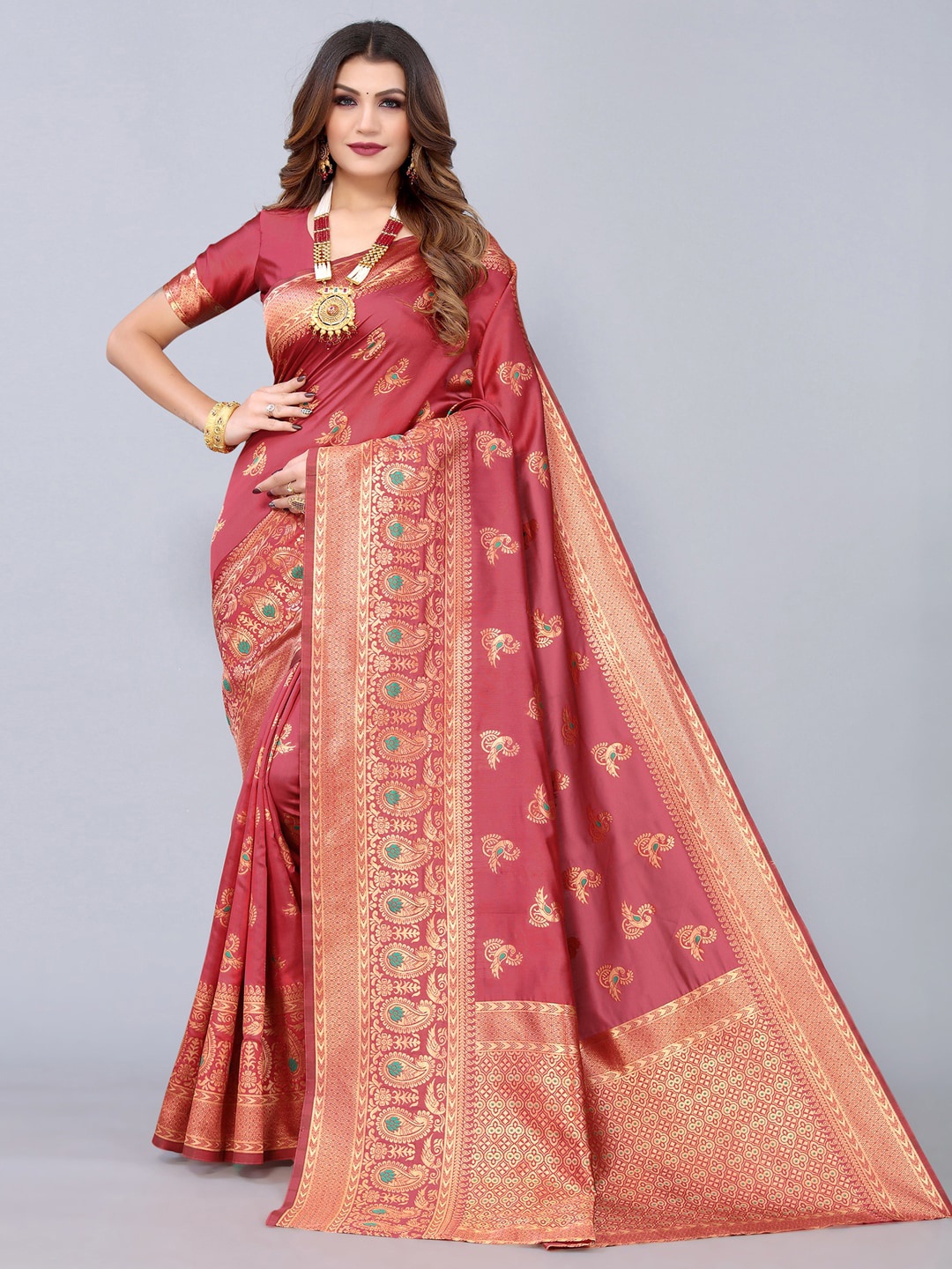 

Mitera Red & Gold-Toned Ethnic Motifs Banarasi Saree