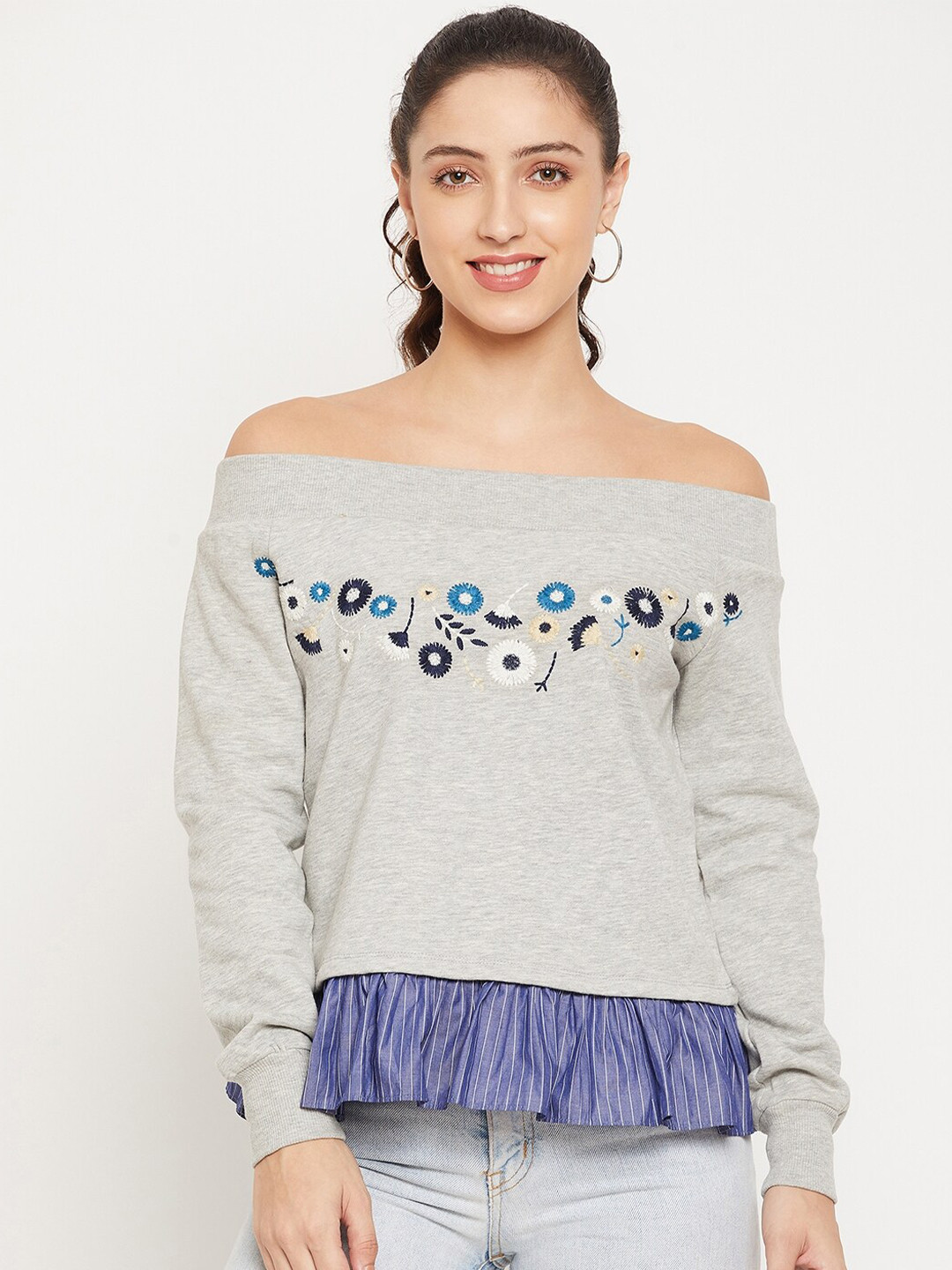 

CAMLA Women Grey Melange Printed Sweatshirt