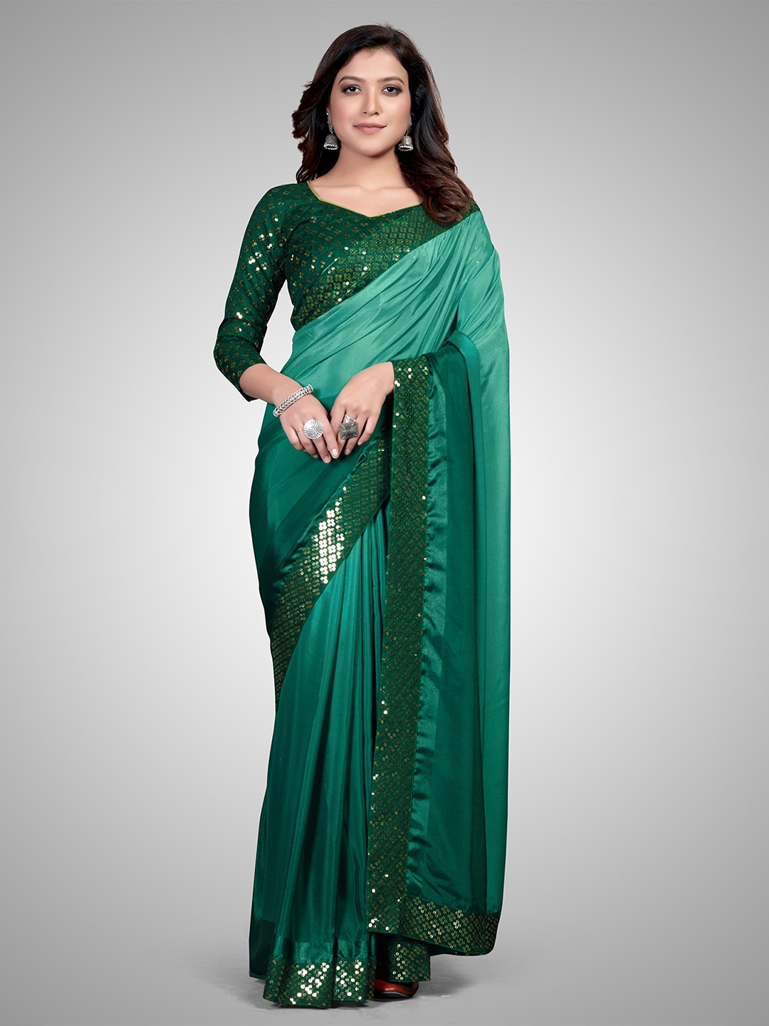 

Granthva Fab Green & Gold-Toned Embellished Sequinned Silk Blend Saree