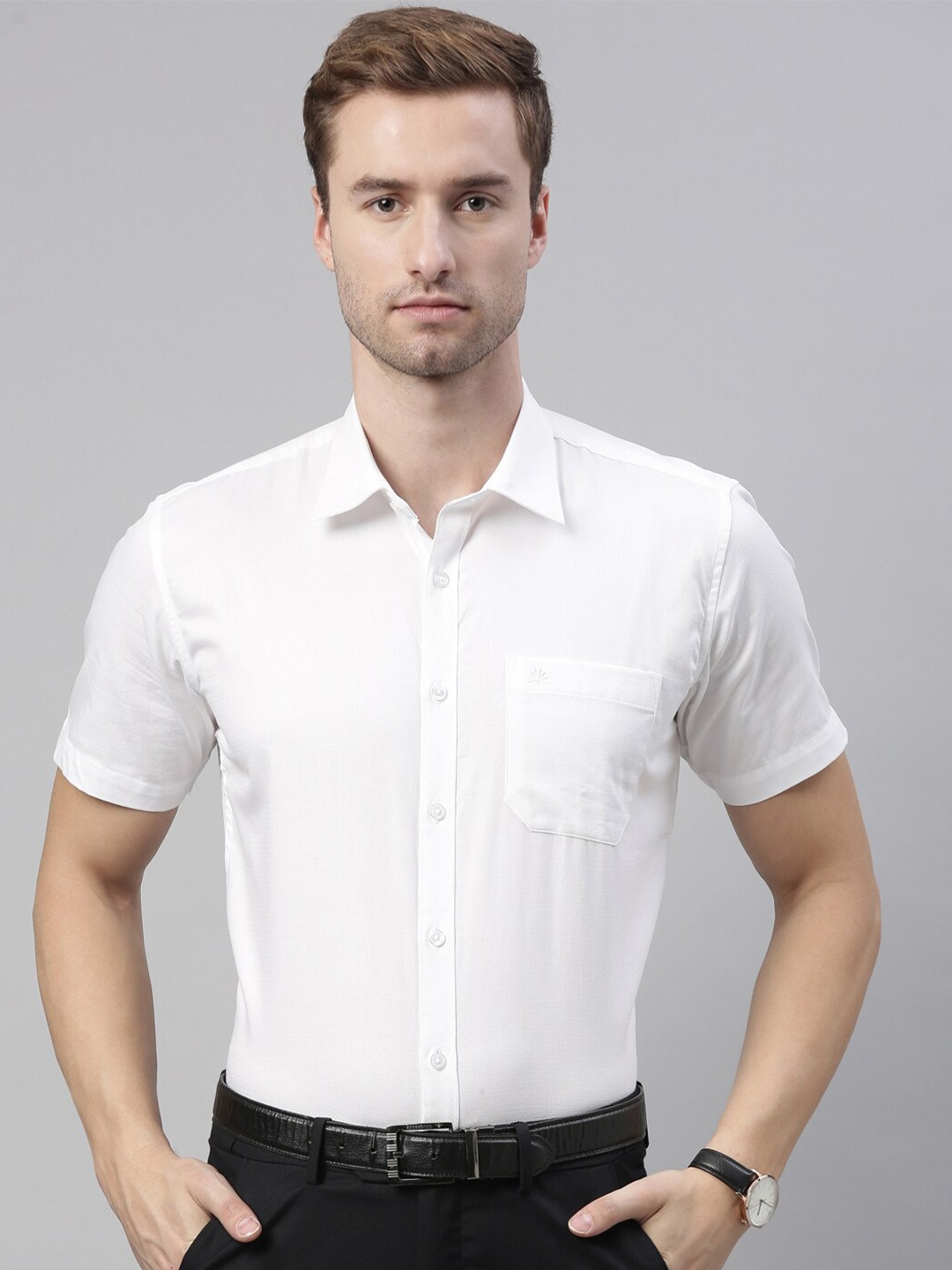 

Chennis Men White Slim Fit Formal Shirt