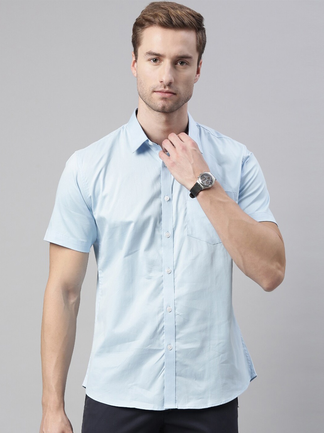 

Chennis Men Blue Slim Fit Solid Casual Shirt