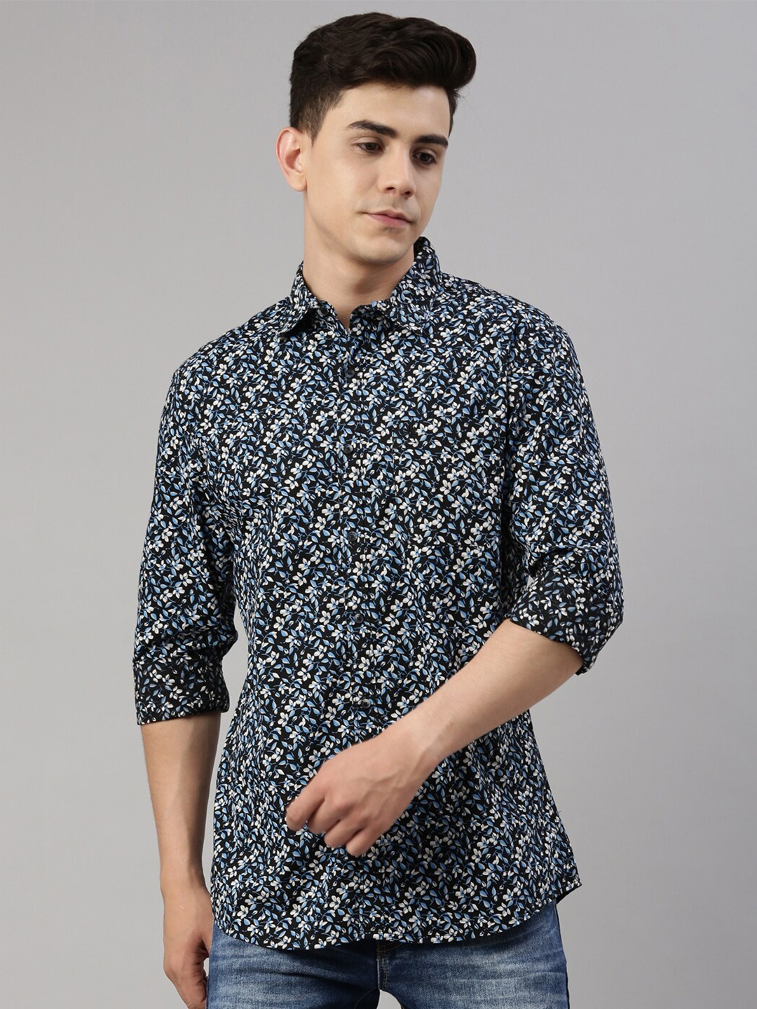 

Chennis Men Blue Slim Fit Floral Printed Casual Shirt