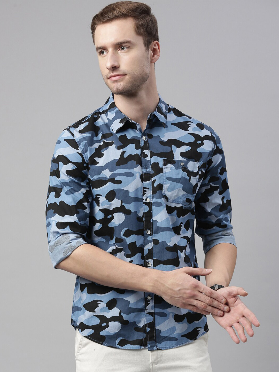 

Chennis Men Navy Blue Slim Fit Printed Casual Shirt