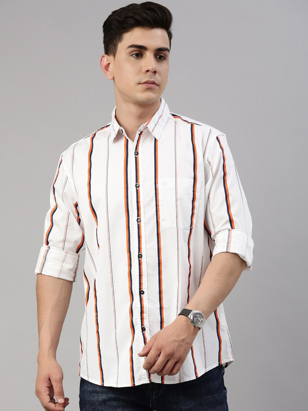 

Chennis Men White Slim Fit Striped Casual Shirt