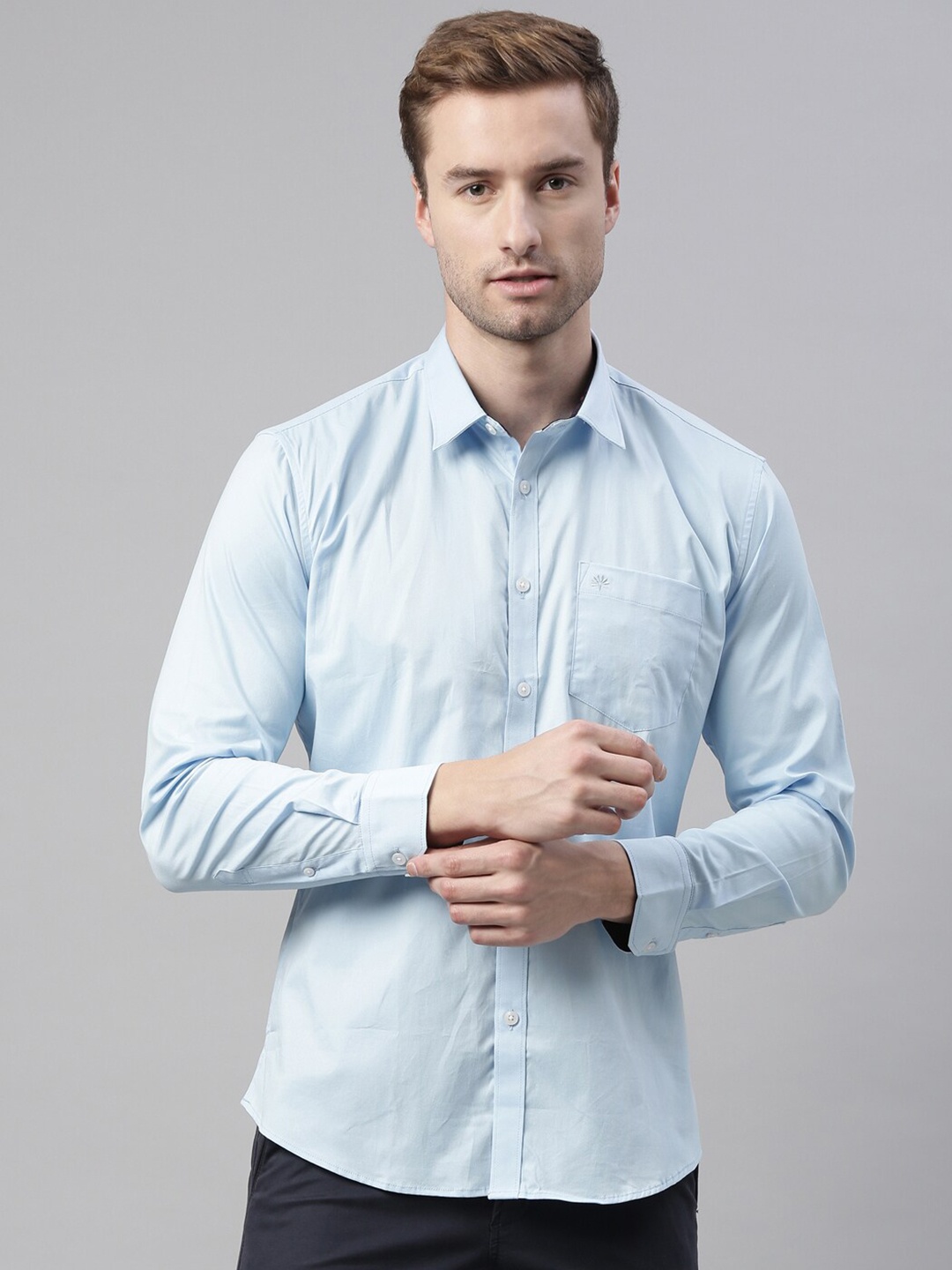 

Chennis Men Blue Slim Fit Casual Shirt