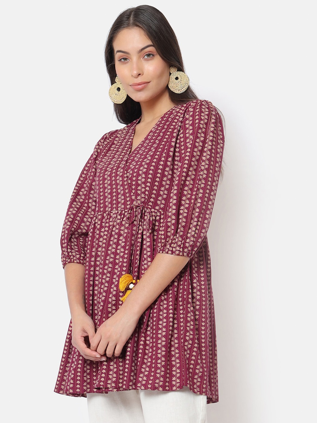 

Saaki Women Burgundy & Beige Angarkha Printed Tunic