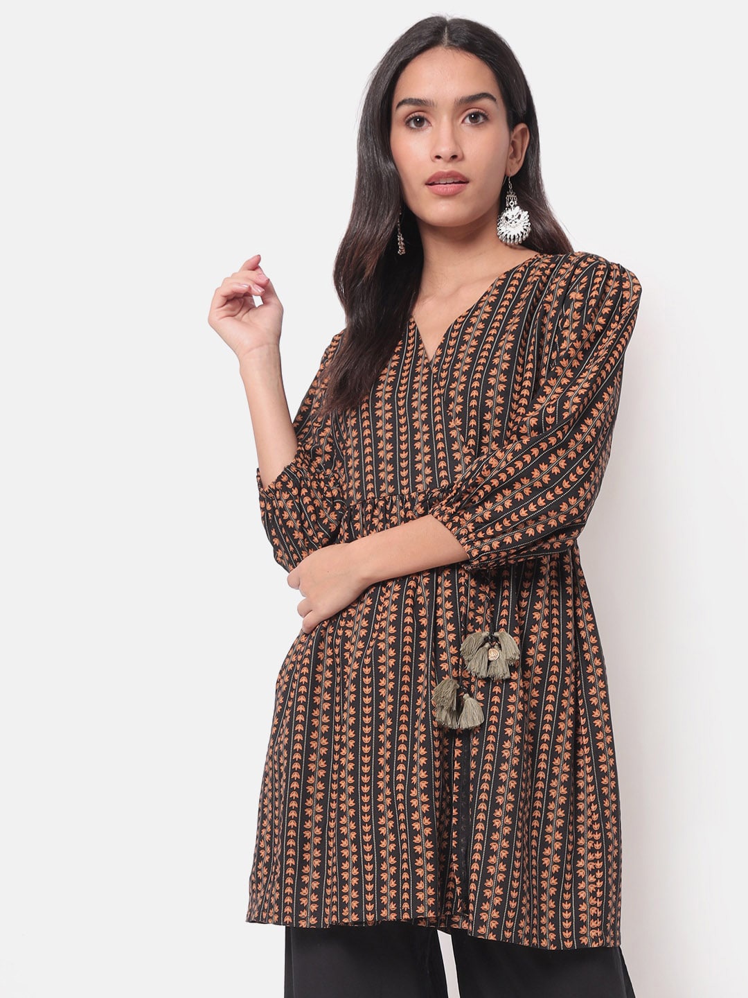 

Saaki Women Black And Orange Floral Printed Angrakha Tunic