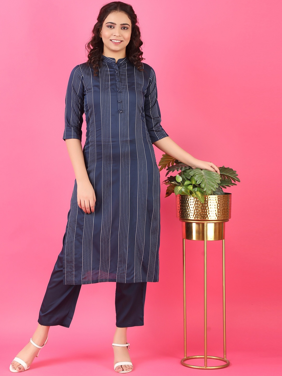 

V TRADITION Women Striped Chanderi Silk Kurta with Trousers, Navy blue