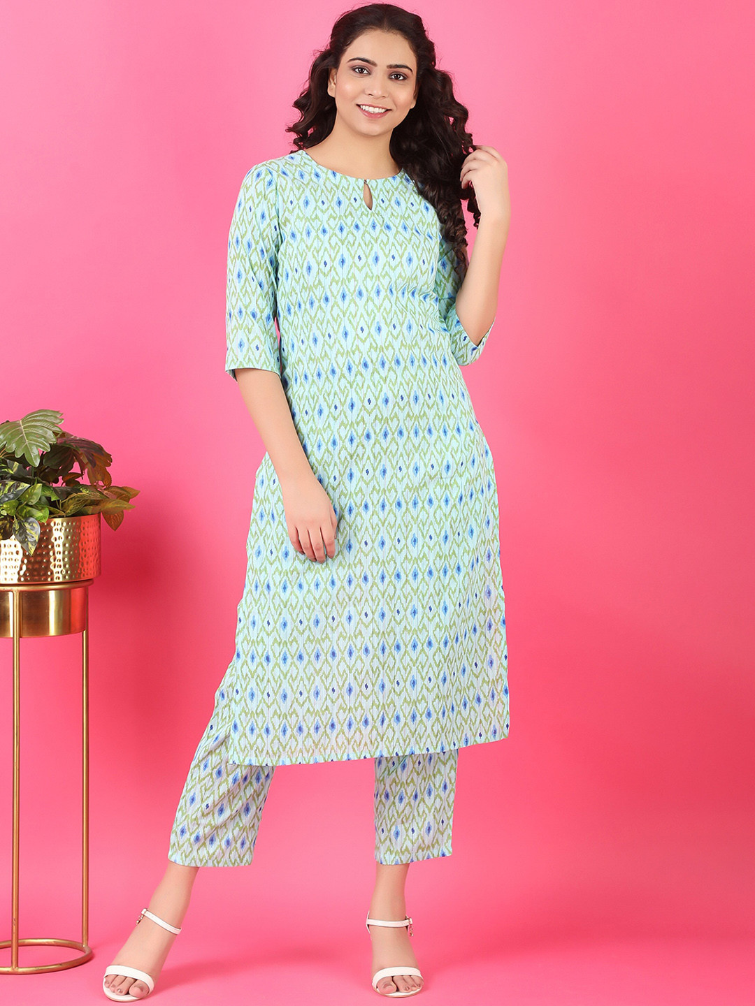 

V TRADITION Women Printed Straight Cotton Blend Kurta with Trousers, Blue