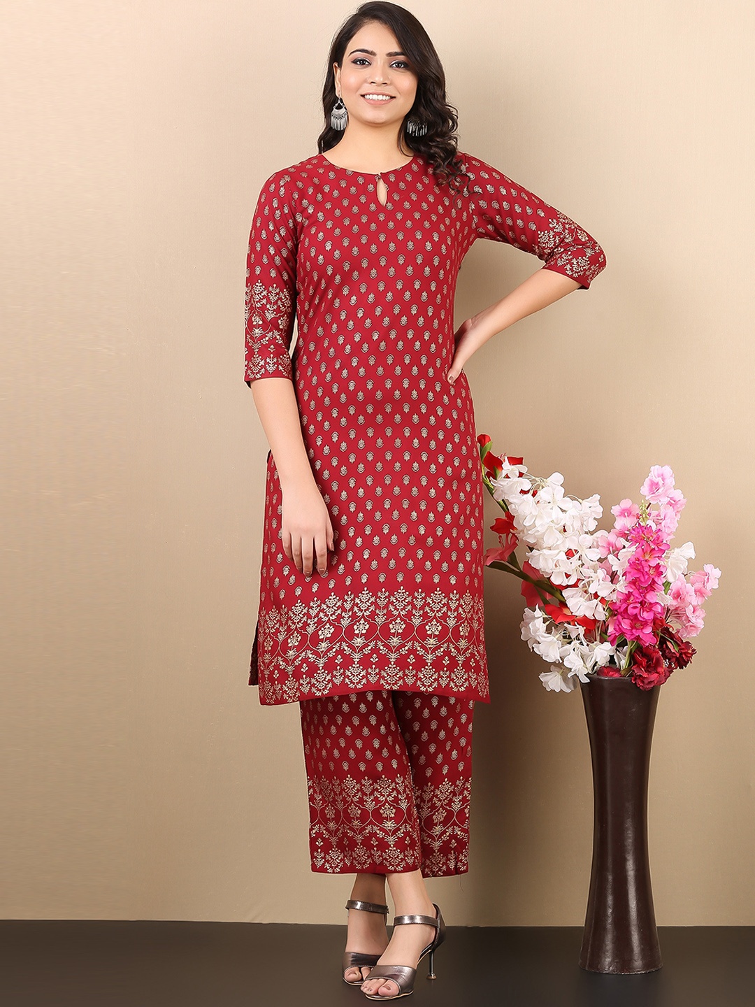

V TRADITION Women Ethnic Motifs Printed Straight Kurta with Trousers, Maroon