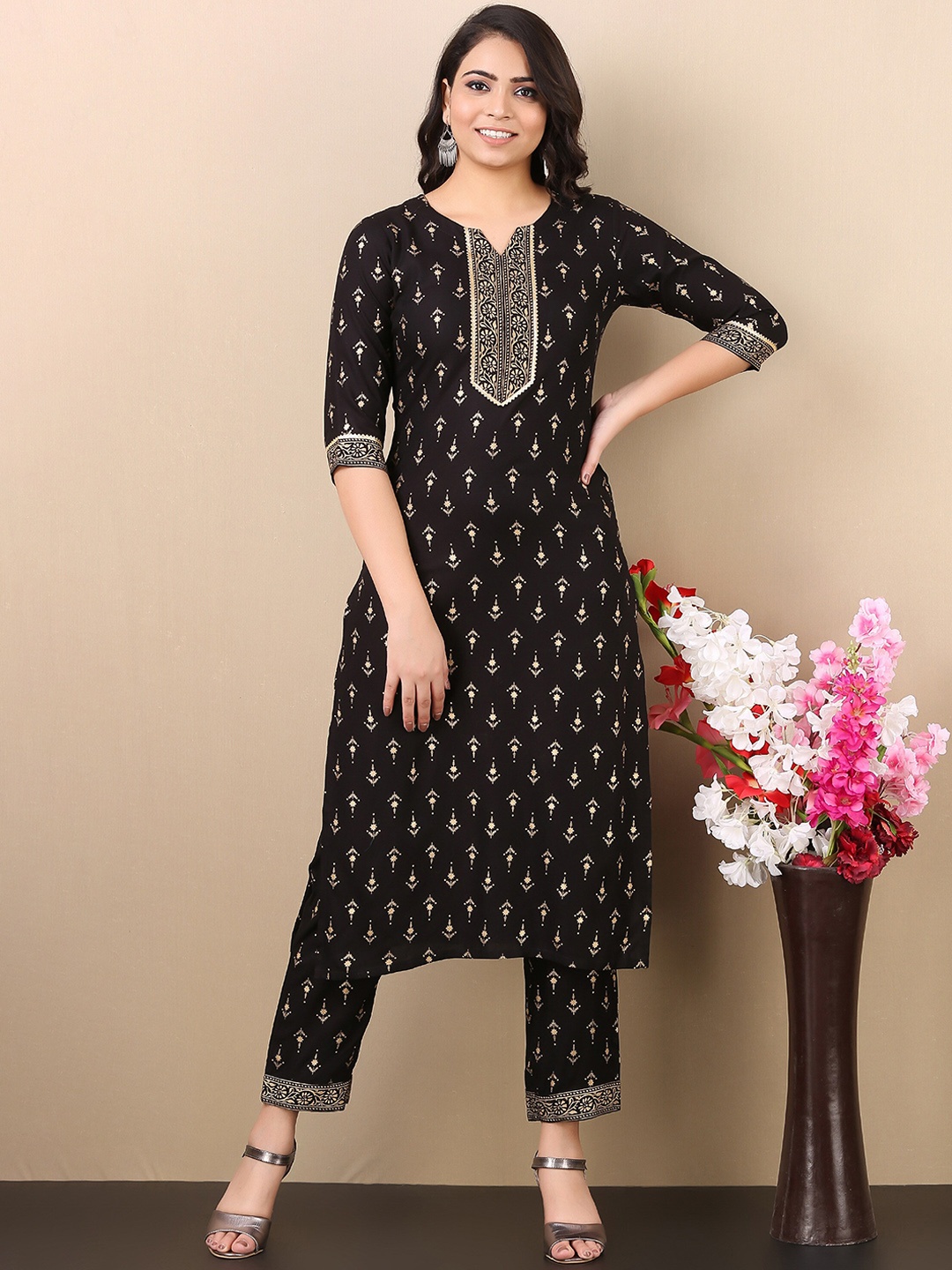 

V TRADITION Women Black Ethnic Motifs Printed Kurta with Trousers