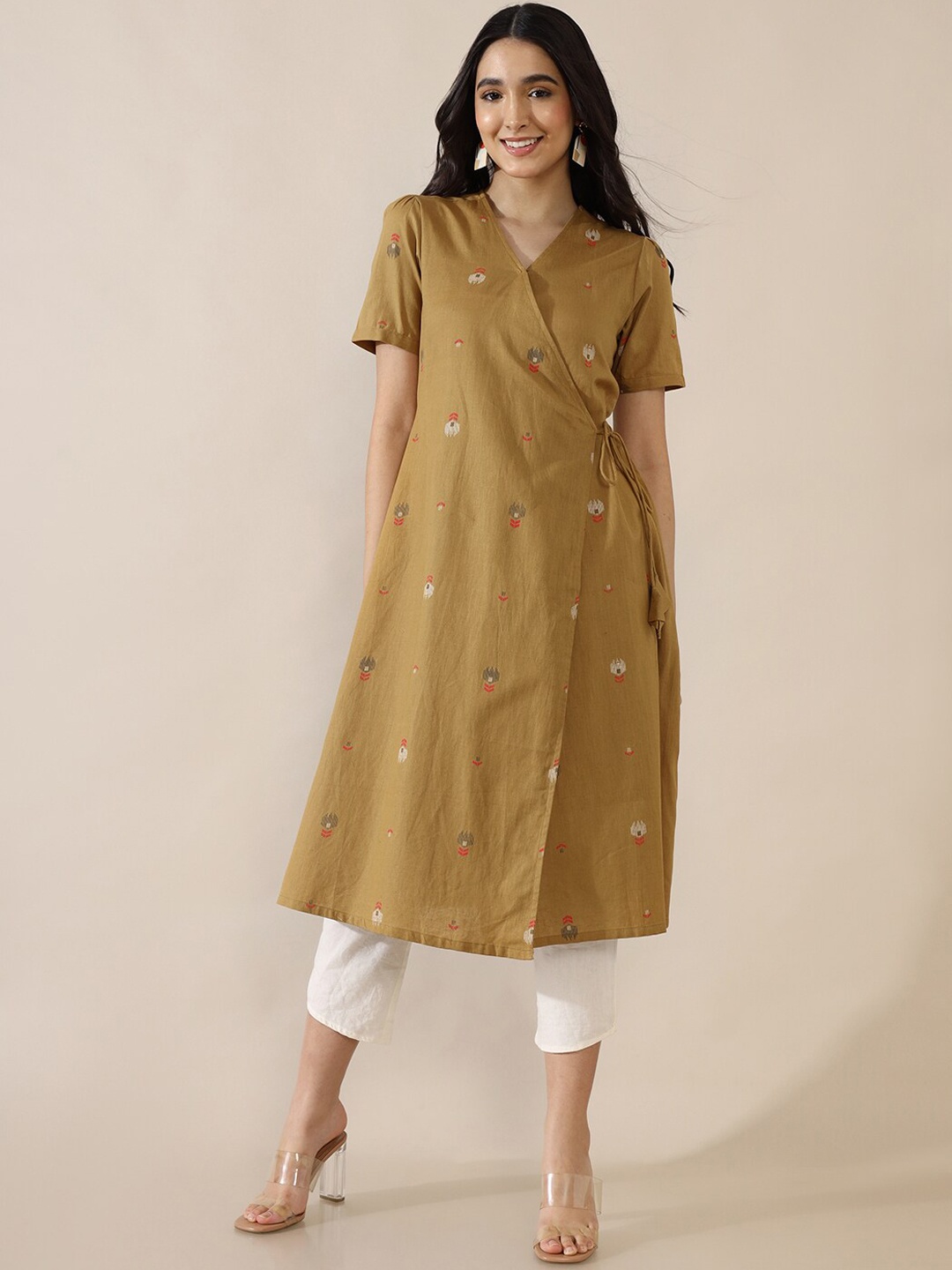 

Saaki Women Olive Green Woven Design V-Neck Angrakha Kurta