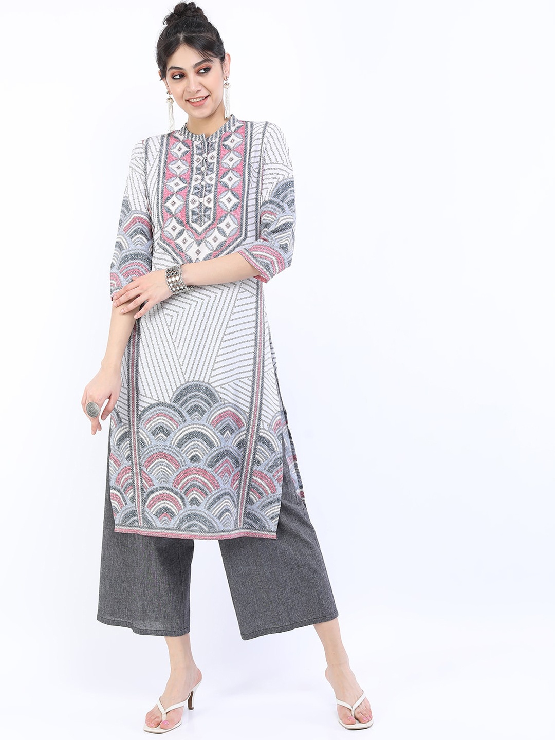 

Vishudh Women Cream-Coloured & Grey Printed Kurta