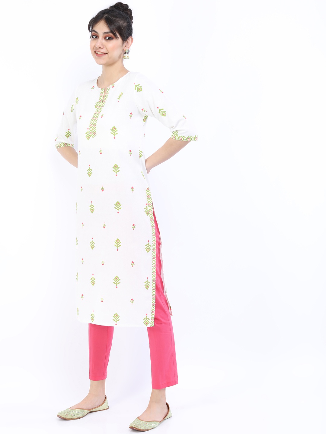 

Vishudh Women White & Green Ethnic Motifs Printed Keyhole Neck Kurta