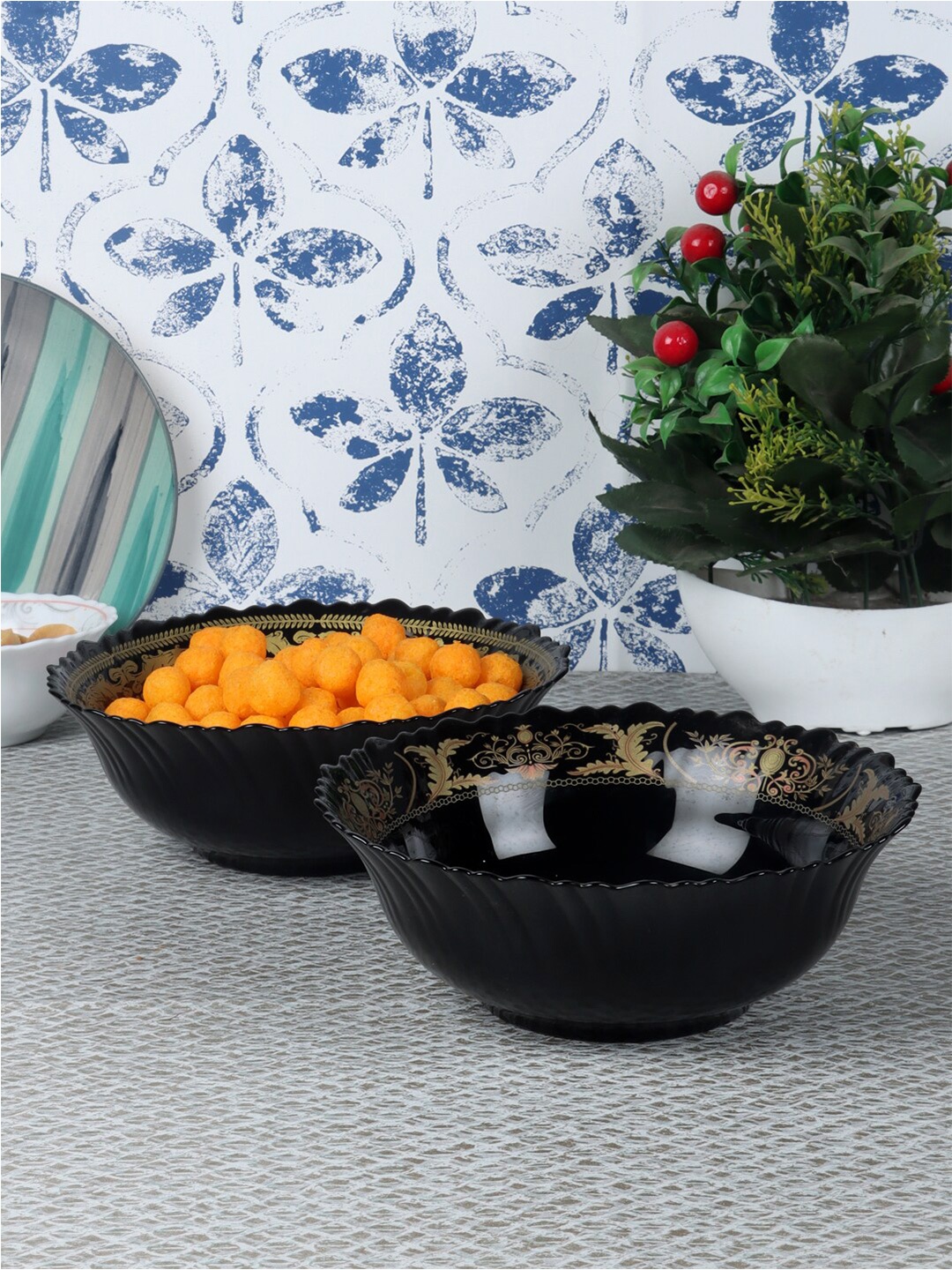 

ceradeco Black & Gold Set of 2 Dishwasher & Microwave safe Printed Glass Glossy Bowls