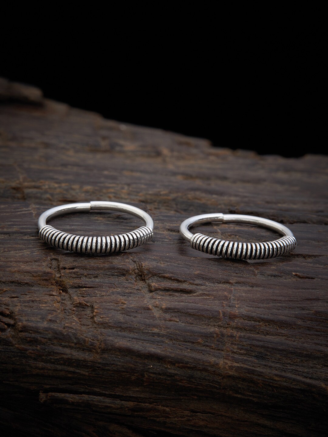 

Kushal's Fashion Jewellery Rhodium-Plated 92.5 Silver Oxidised Toe Ring