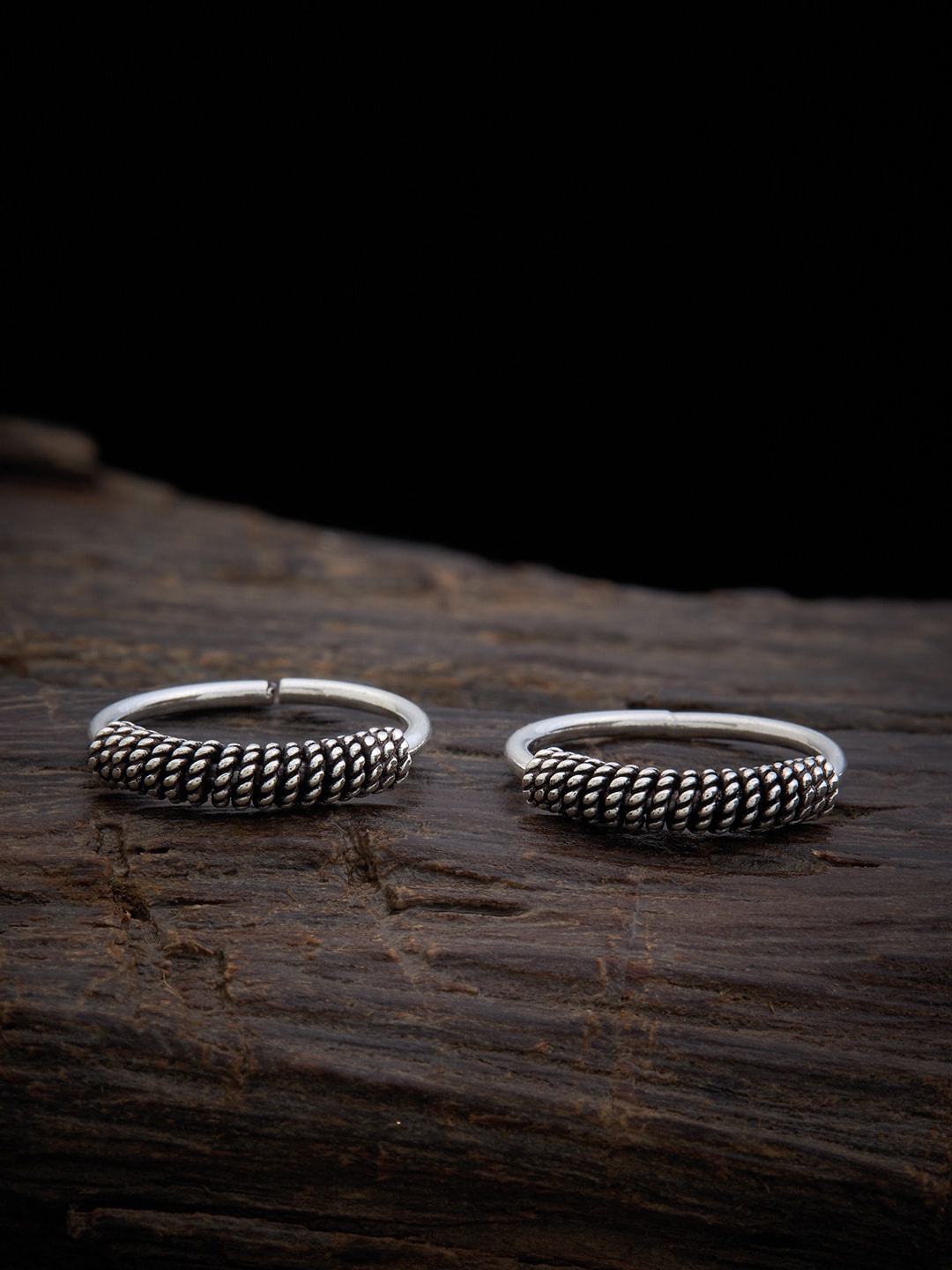 

Kushals Fashion Jewellery 92.5 Silver Rhodium-Plated Oxidised Toe-Rings