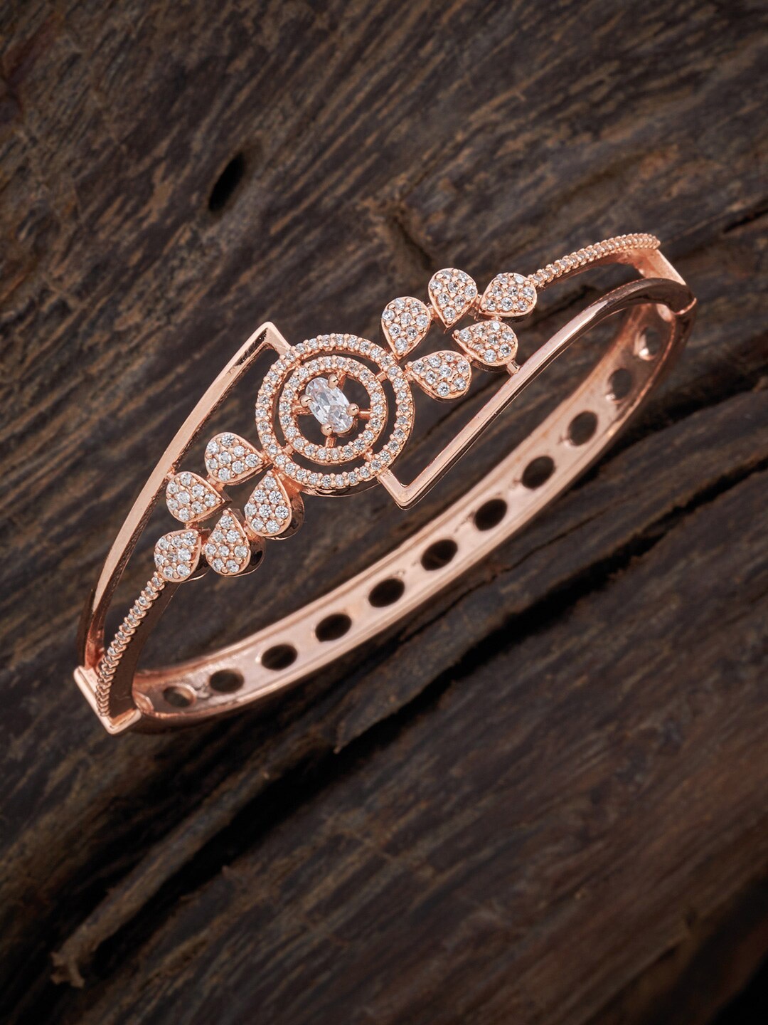 

Kushal's Fashion Jewellery Women Rose Gold & White Cubic Zirconia Rose Gold-Plated Kada Bracelet