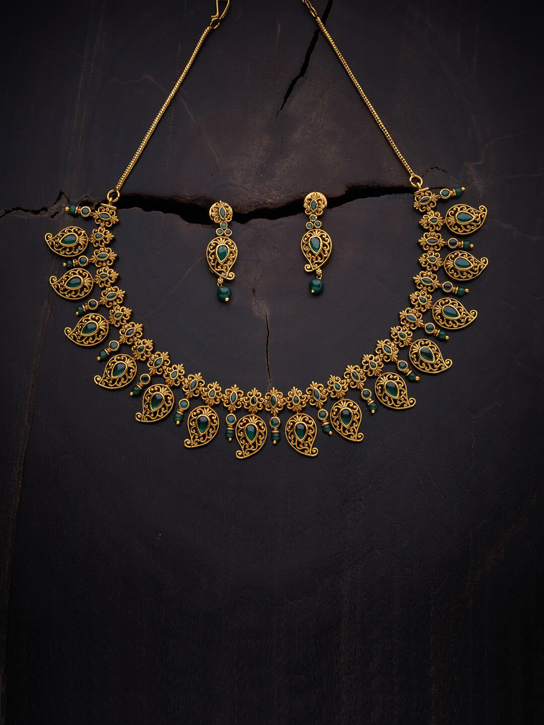 

Kushal's Fashion Jewellery Gold-Plated Embellished Necklace & Earrings, Green