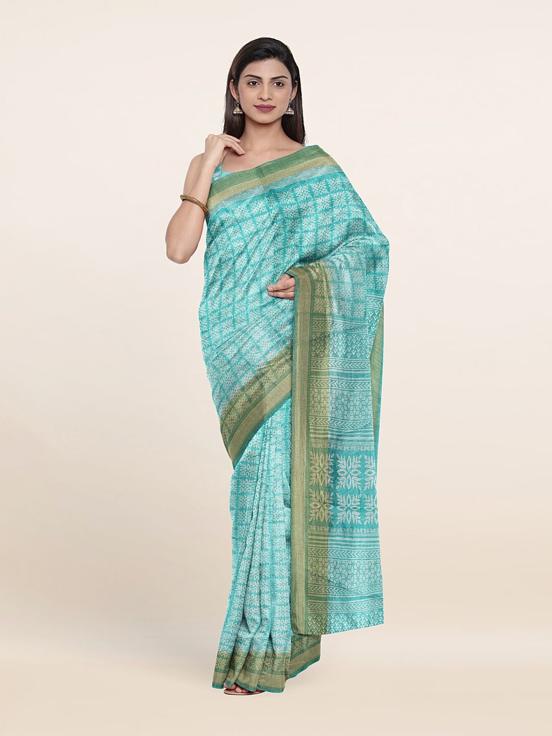 

Pothys Blue & White Ethnic Motifs Saree