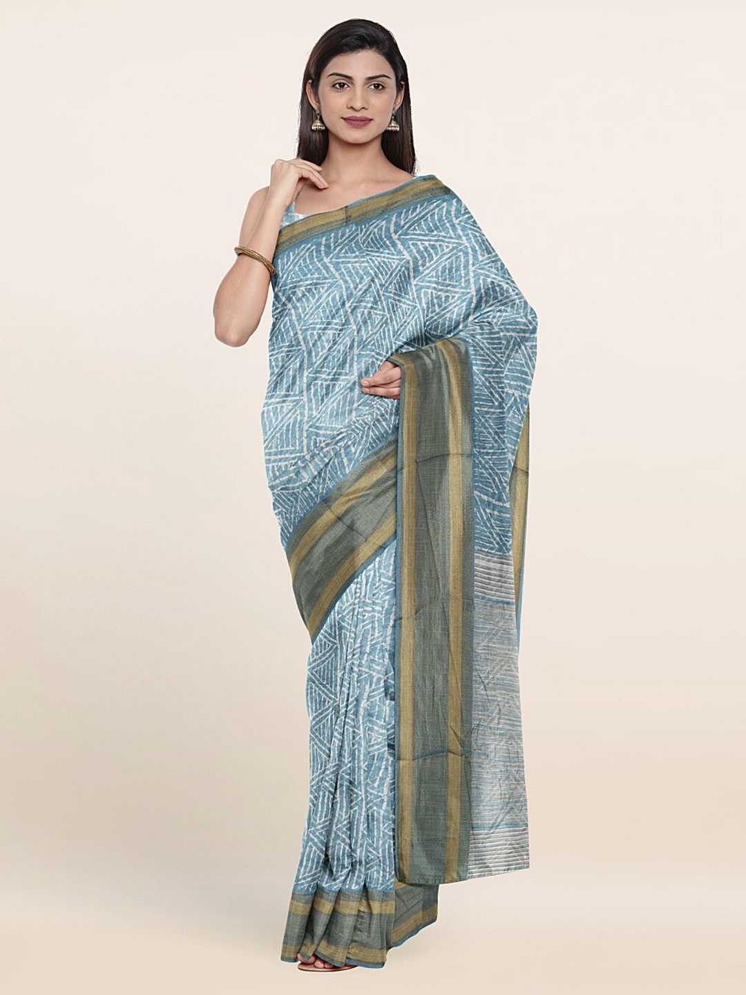 

Pothys Blue & White Printed Saree