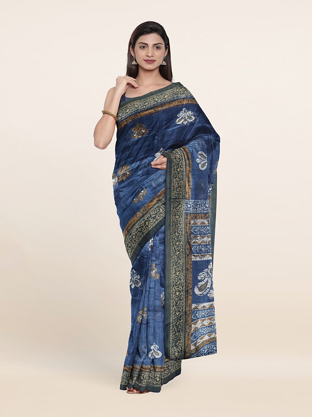 

Pothys Blue & White Floral Saree