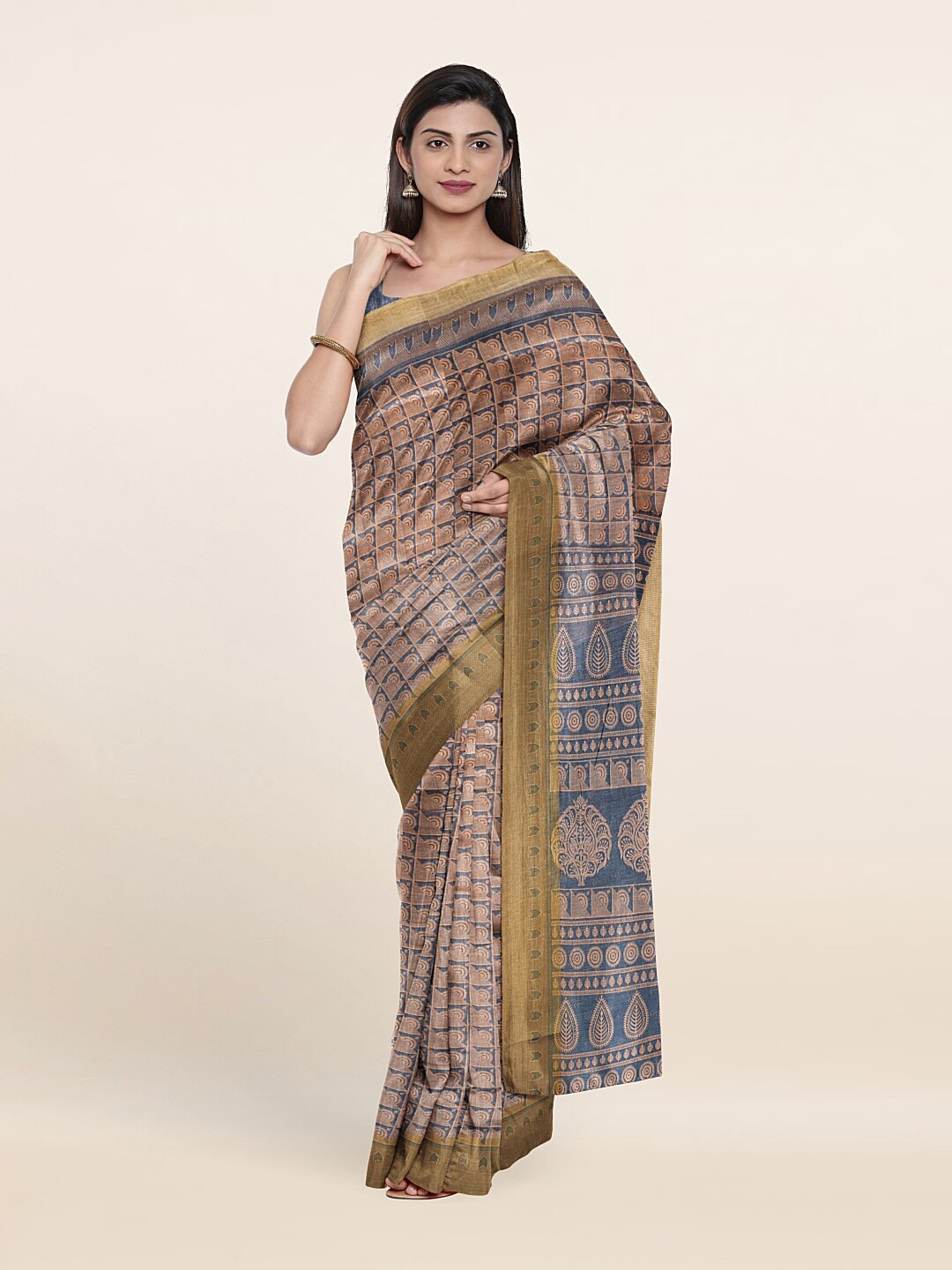 

Pothys Blue & Peach-Coloured Printed Cotton Saree