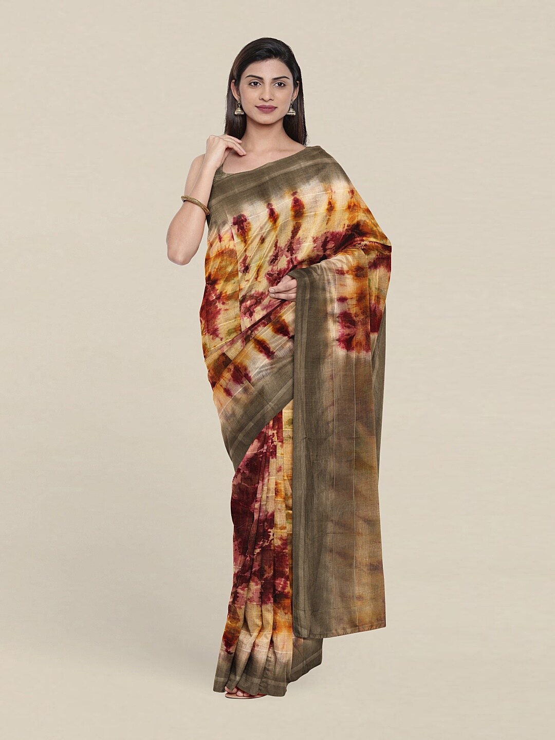 

Pothys Cream-Coloured & Maroon Tie and Dye Saree