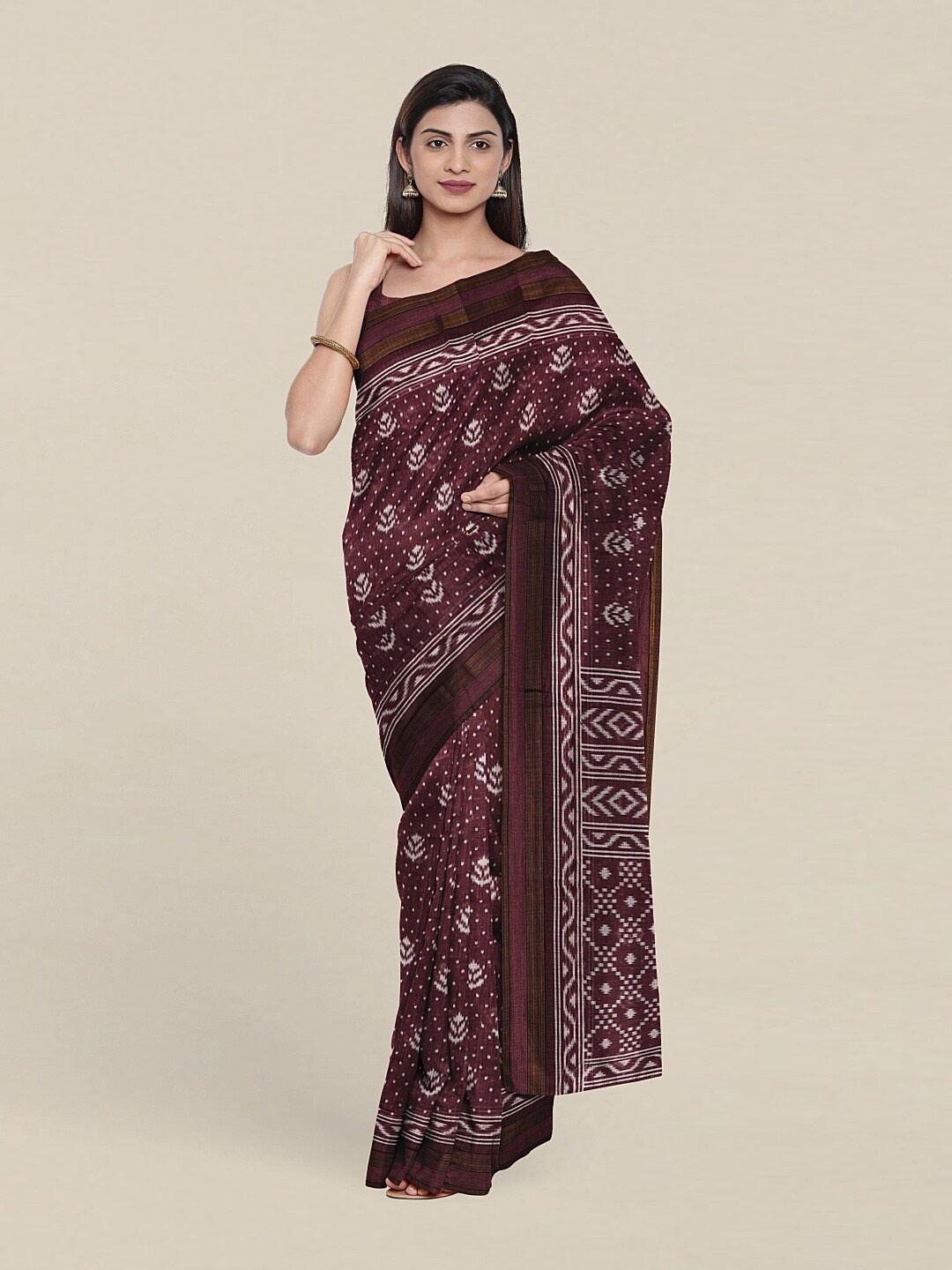 

Pothys Violet & White Floral Printed Saree