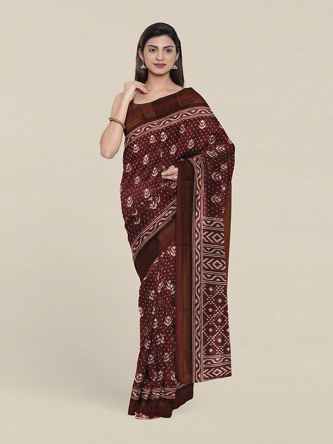 

Pothys Maroon & Cream-Coloured Ethnic Motifs Printed Cotton Blend Saree