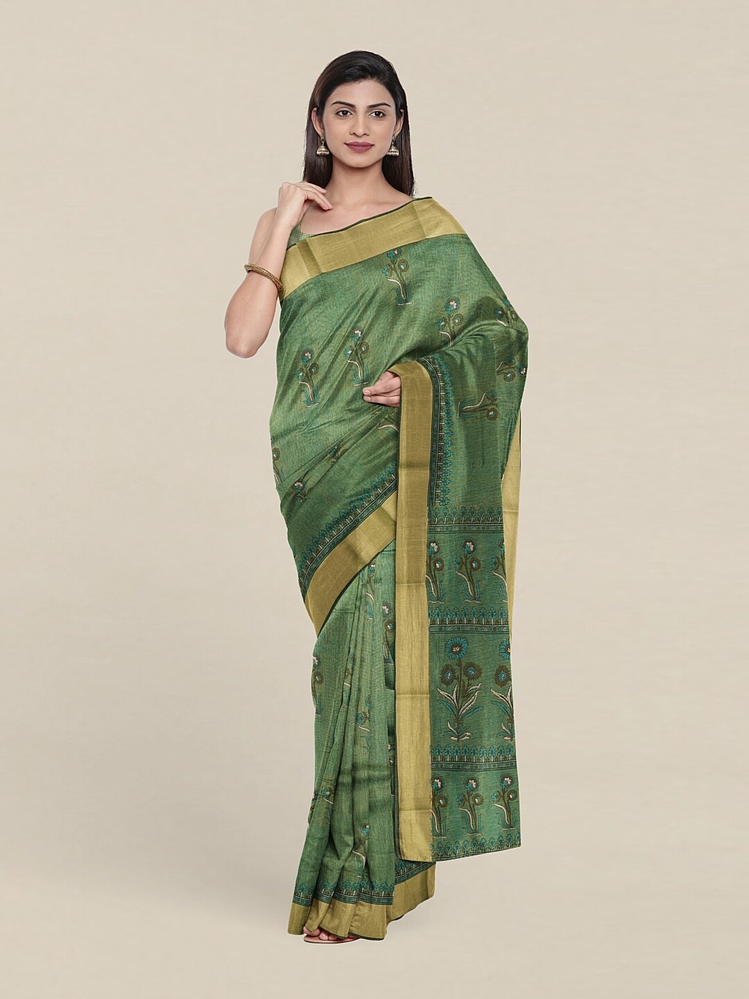 

Pothys Green & White Floral Printed Zari Saree