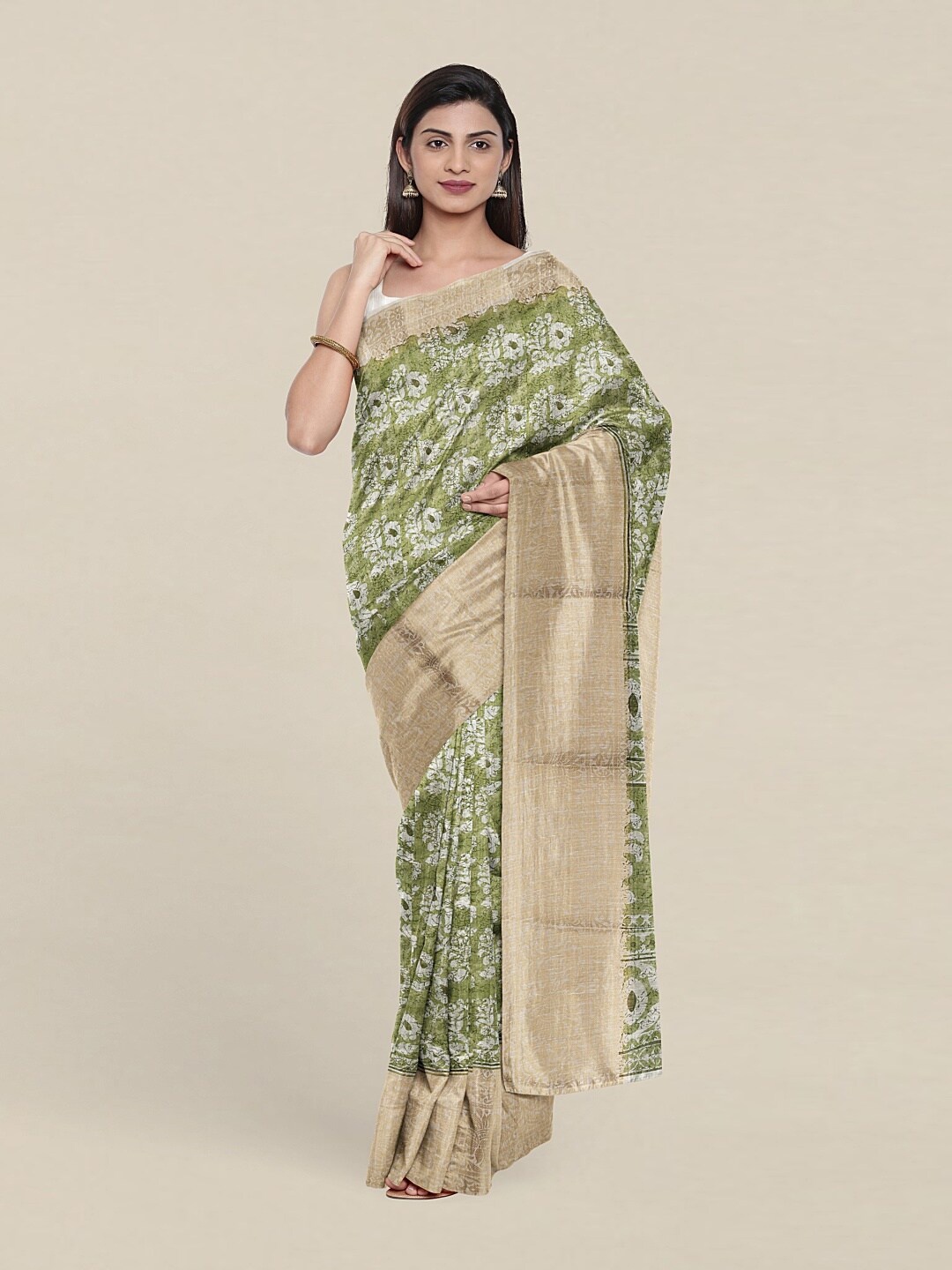 

Pothys Green & White Floral Printed Zari Saree