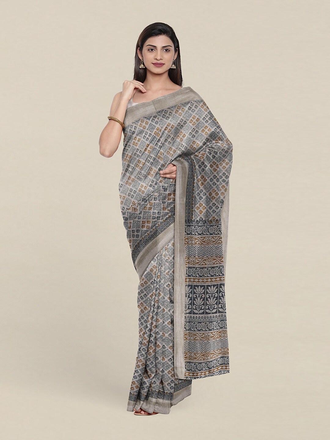 

Pothys Grey & White Ethnic Motifs Saree