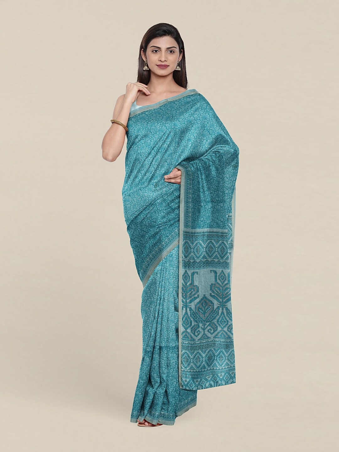 

Pothys Blue & Grey Floral Zari Saree