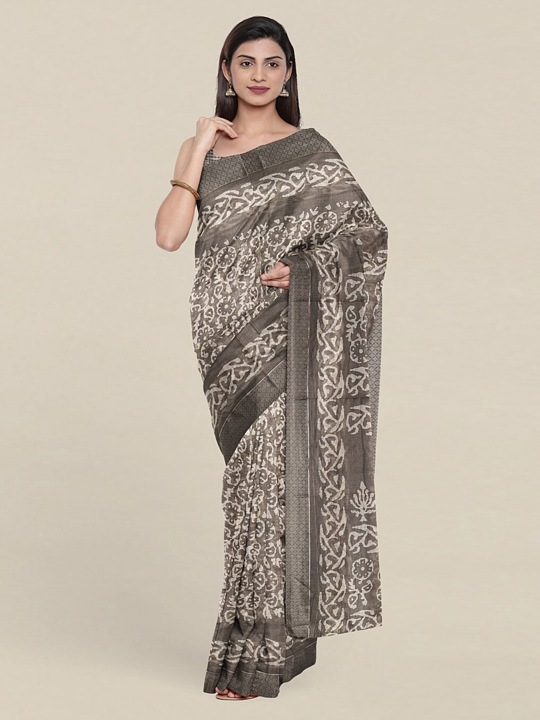 

Pothys Grey & White Floral Saree