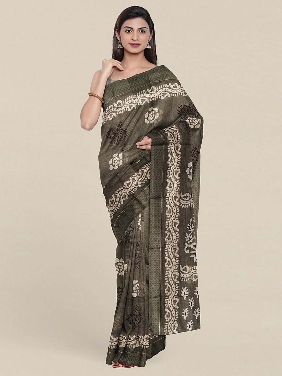 

Pothys Green & White Floral Printed Saree