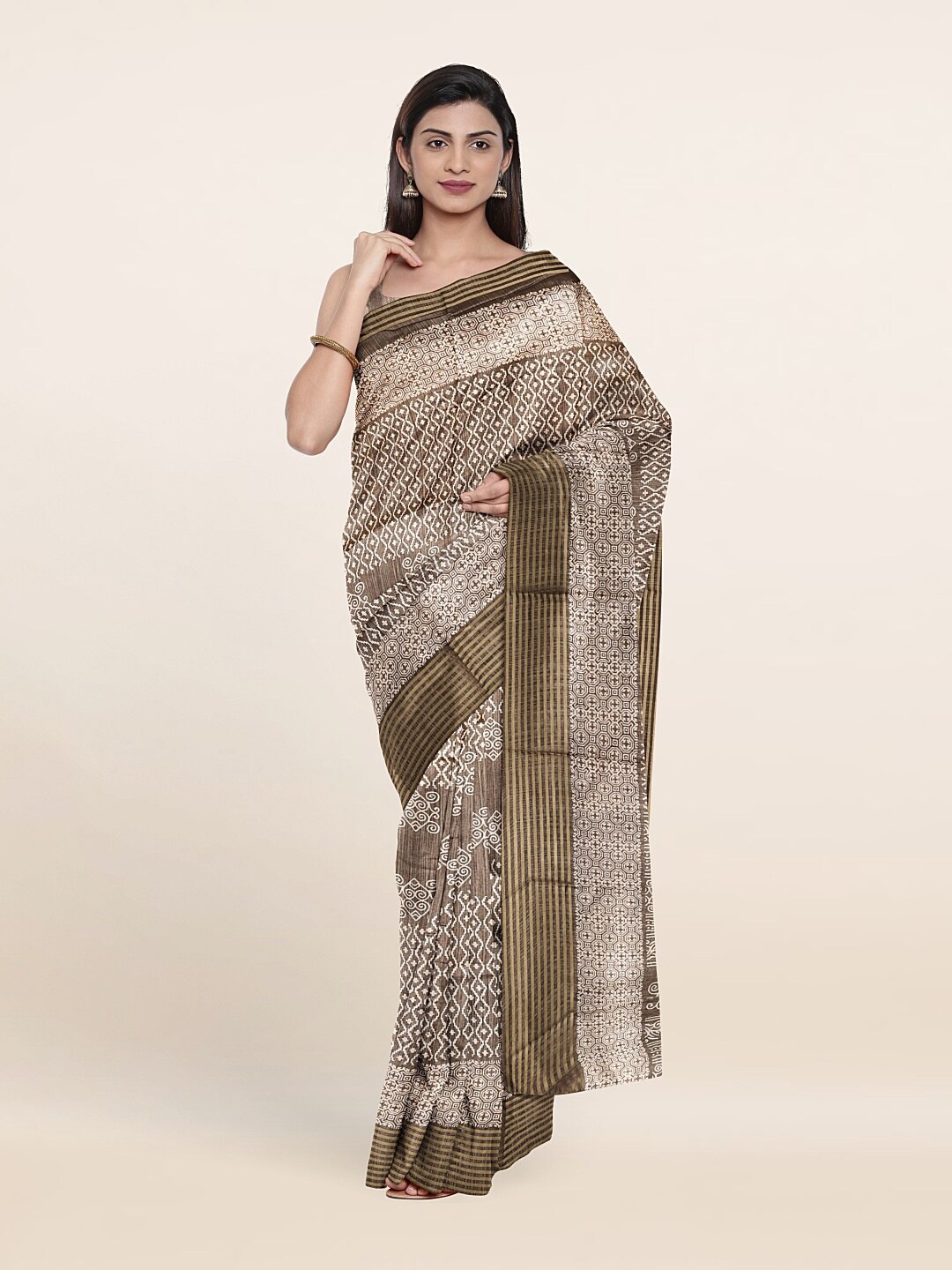 

Pothys Grey & White Zari Printed Saree