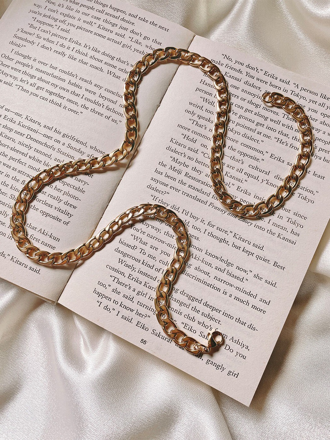 

Mueras Women Gold-Toned Chunky Cuban Link 316L Gold Plated Chain