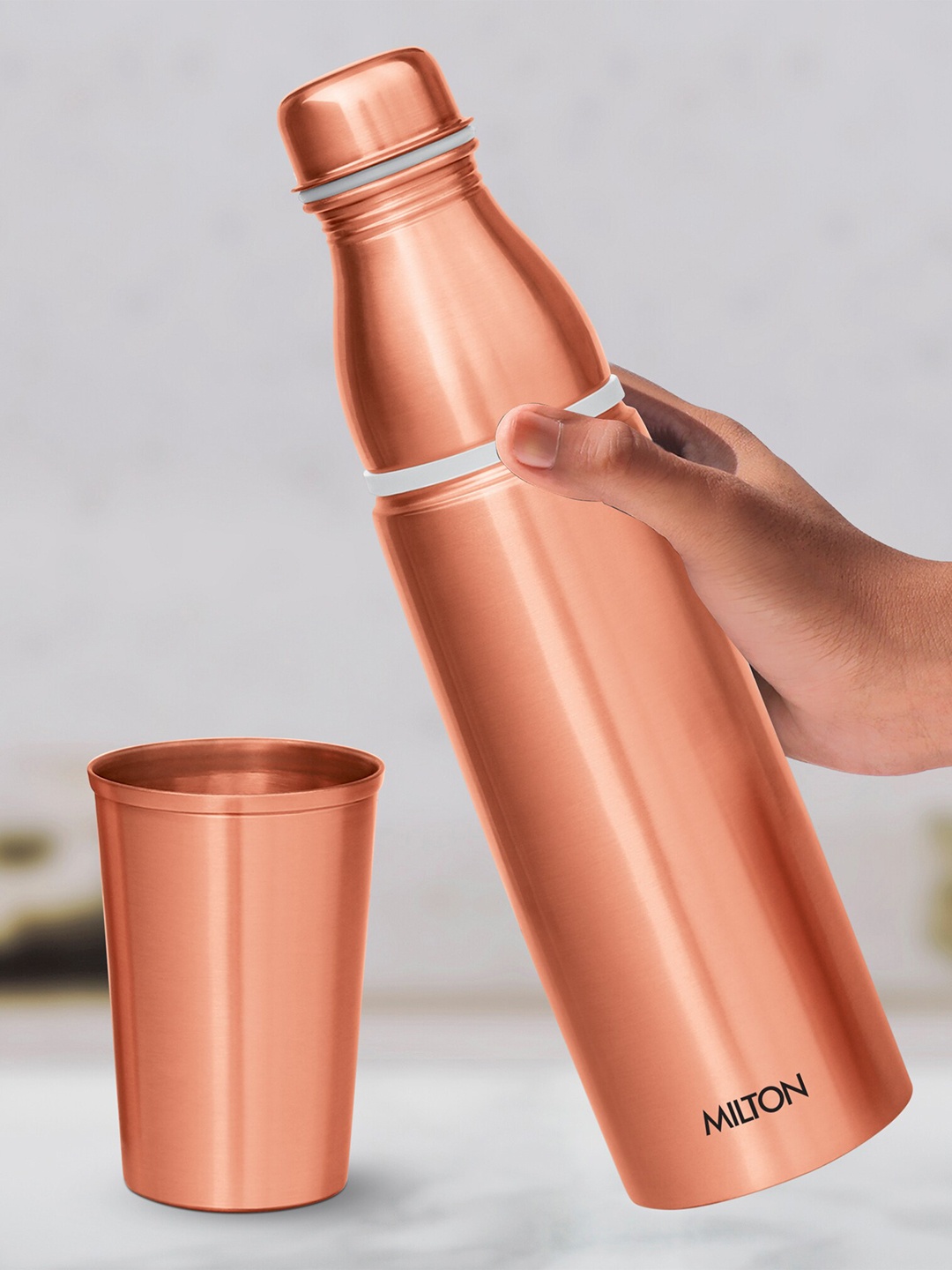

MiltonCopper 1000 Water Bottle within Built Glass Cap 890 ml, Copper